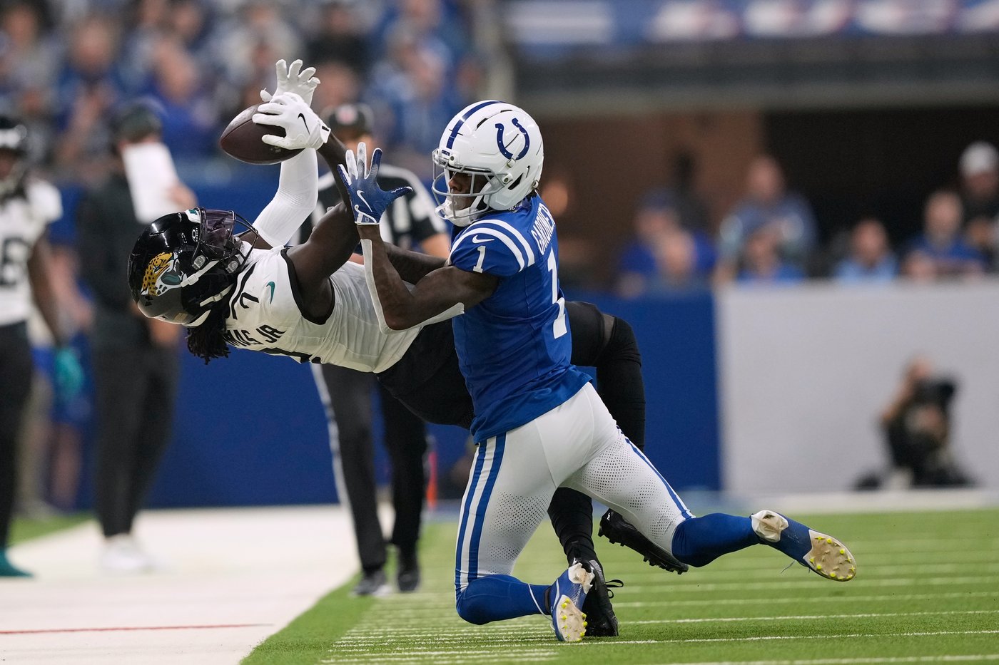 Patrick Surtain II is voted the NFL's top cornerback by AP panel for the second straight year | iNFOnews.ca