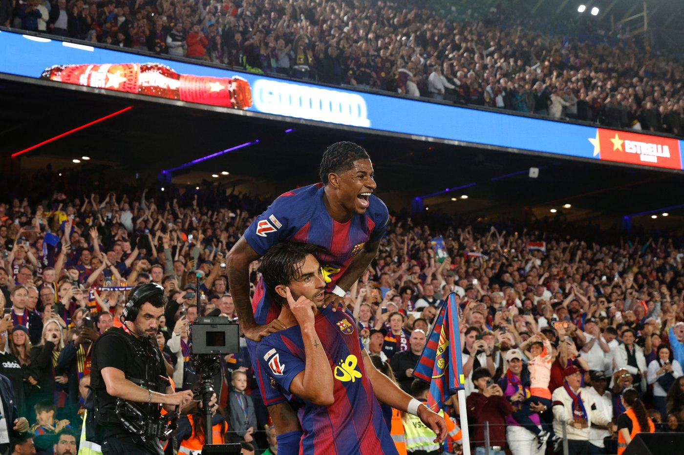 Watched by its grieving coach, Barcelona retains Spanish league title by beating rival Real Madrid | iNFOnews.ca Watched by its grieving coach, Barcelona retains Spanish league title by beating rival Real Madrid | iNFOnews.ca