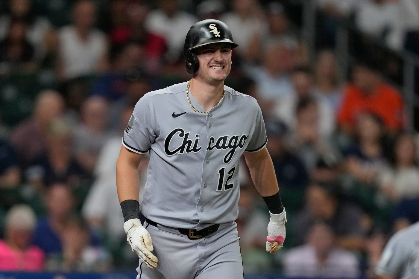 Nelson Velázquez's 2-run single in the 8th inning gives Astros 2-0 win over White Sox | iNFOnews.ca Nelson Velázquez's 2-run single in the 8th inning gives Astros 2-0 win over White Sox | iNFOnews.ca