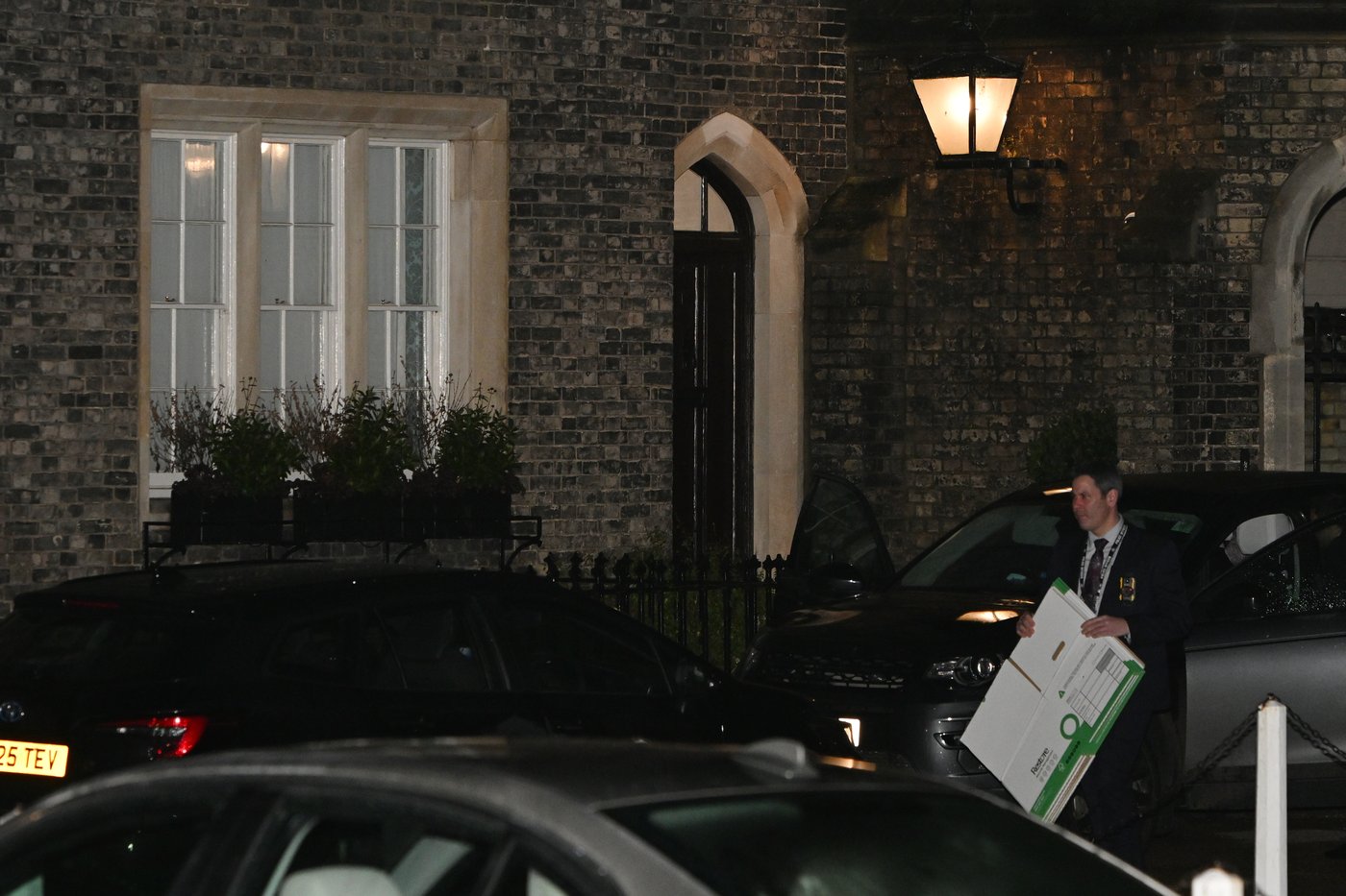 Lobbying firm co-founded by former UK ambassador Mandelson halts operations over Epstein fallout | iNFOnews.ca