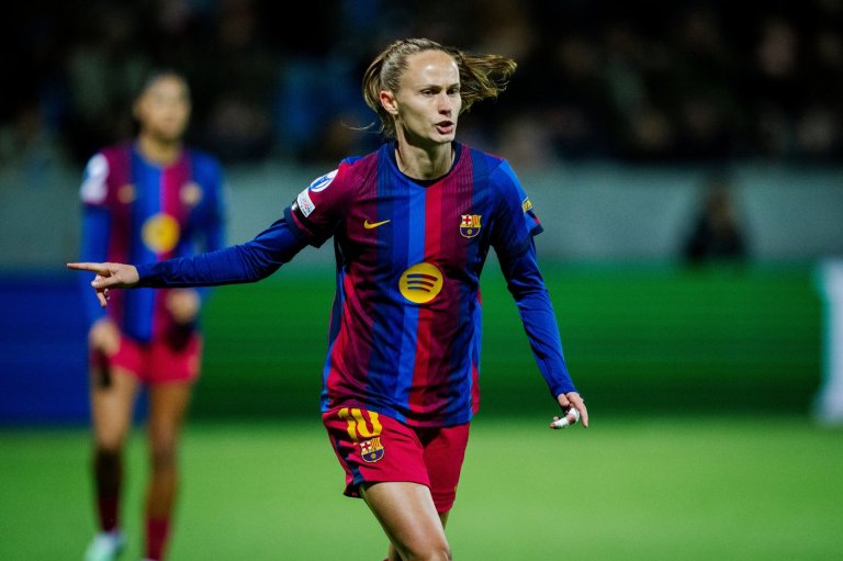 Barcelona hits 8 in Women's Champions League rout. PSG ties Man City late in game | iNFOnews.ca