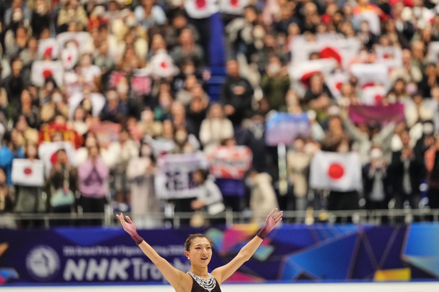 Dominant Sakamoto defends title in final NHK Trophy, books spot in Grand Prix Final | iNFOnews.ca Dominant Sakamoto defends title in final NHK Trophy, books spot in Grand Prix Final | iNFOnews.ca