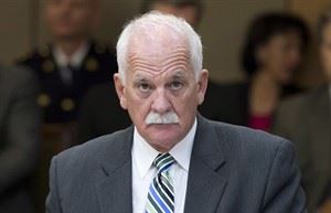 Toews open to discussing more money for aboriginal policing in northern Ontario | iNFOnews.ca CP22574795