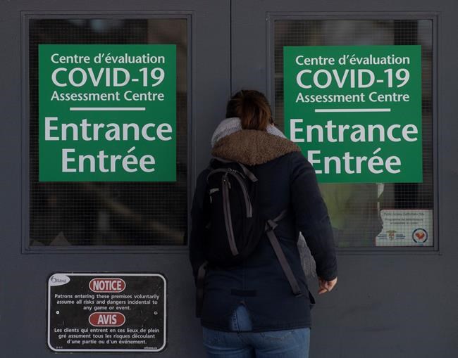 Hundreds show up to Ottawa COVID-19 assessment centre, but few actually tested | iNFOnews.ca