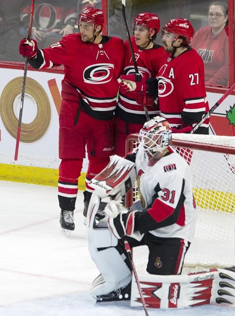 Teuvo Teravainen scores twice in third, Hurricanes beat Senators 4-1 | iNFOnews.ca