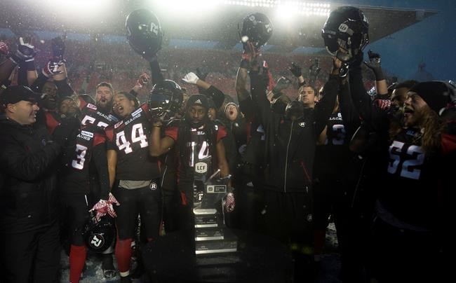 Veteran Henry Burris leads Redblacks past Eskimos 35-23 in East Division final | iNFOnews.ca