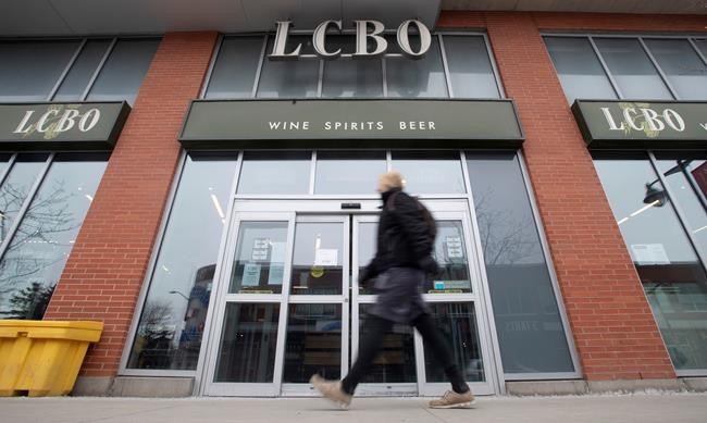 Reducing liquor store hours could undermine containment efforts: epidemiologists | iNFOnews.ca