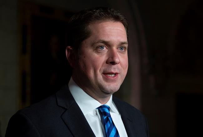 First Nations chiefs boo Scheer for not saying how he's different from Harper | iNFOnews.ca