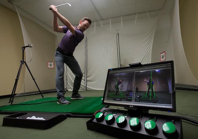 At the Turn: Once snow falls, indoor golf offers chance to hone game for spring | iNFOnews.ca