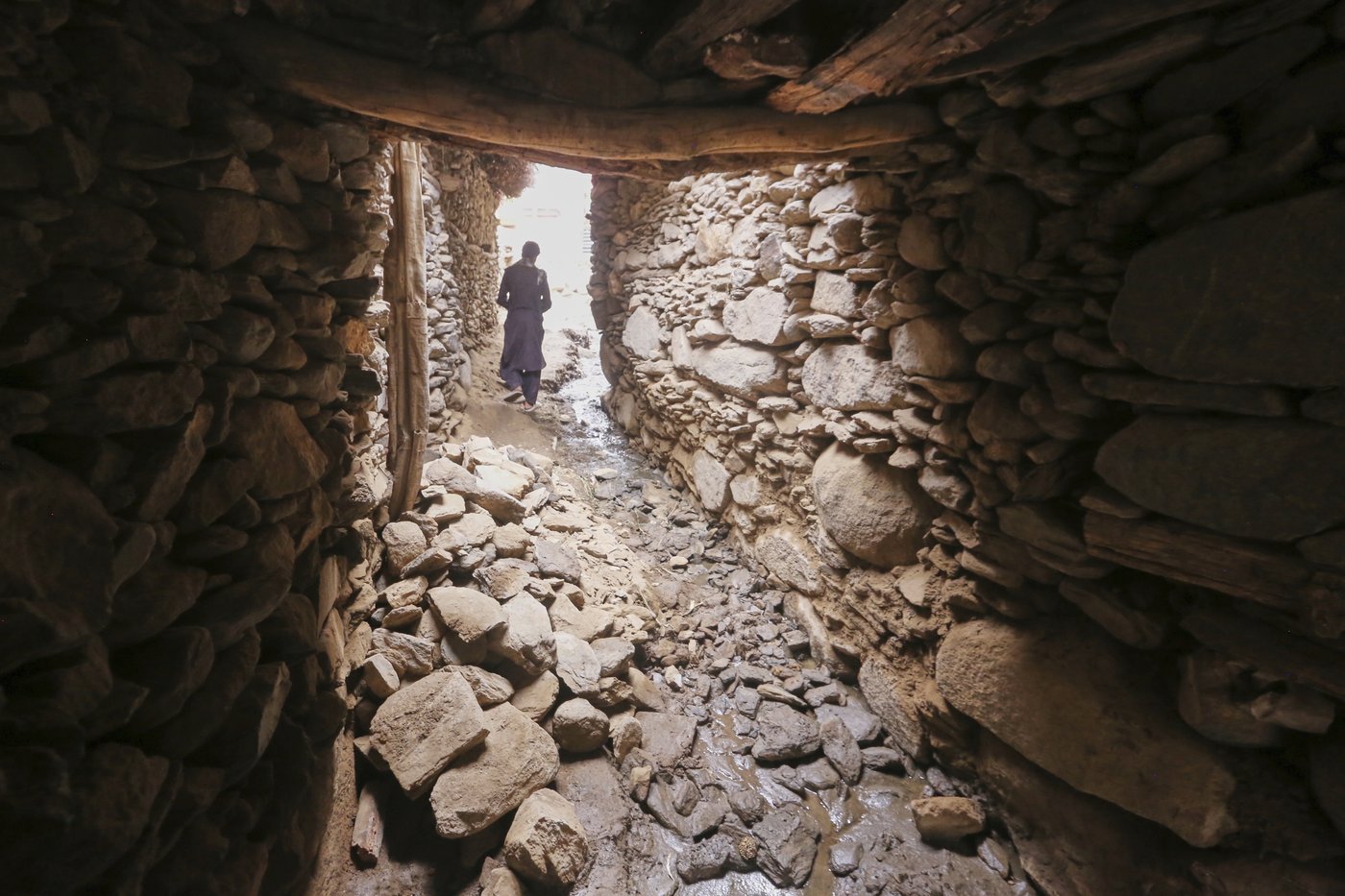 A devastating earthquake in Afghanistan: See the photos | iNFOnews.ca