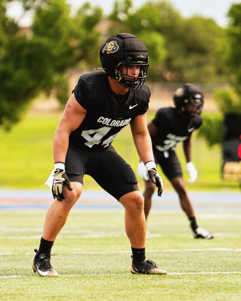 Linebacker Gideon ESPN Lampron meets Deion Sanders on a plane and later lands at Colorado | iNFOnews.ca