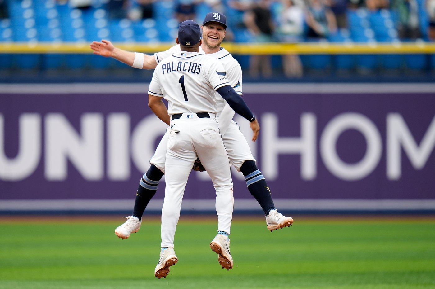 Rays open 5-game AL East lead, beat Athletics 10-1 for 6th straight win | iNFOnews.ca