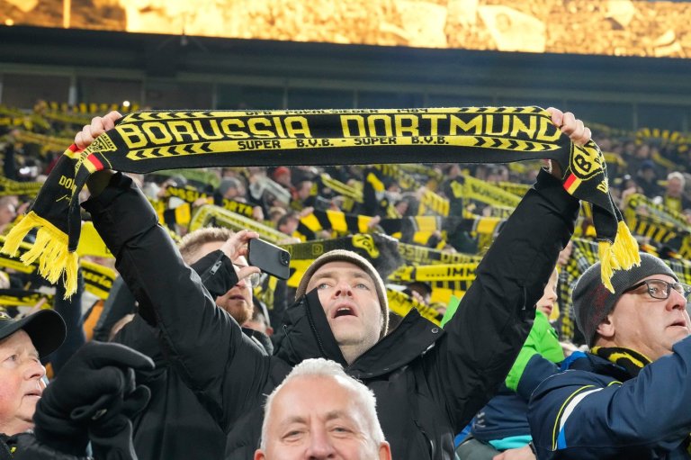 Dortmund criticizes police actions against fans going to Italy for Champions League match | iNFOnews.ca