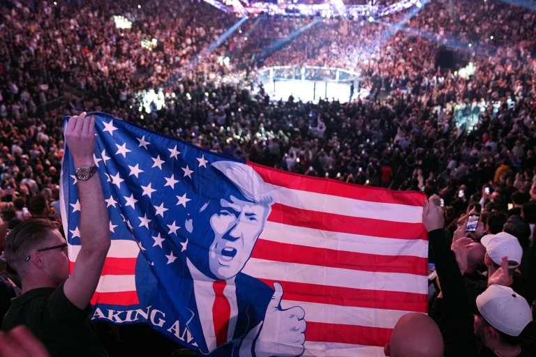 UFC brings cage-match bout to the White House, home of a president who favors cage-match politics | iNFOnews.ca