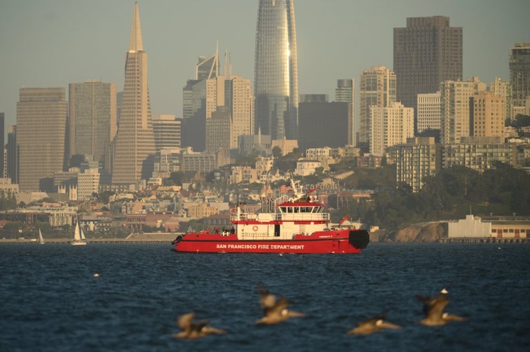 1 dead and 2 missing after boat sinks near Alcatraz Island off San Francisco | iNFOnews.ca