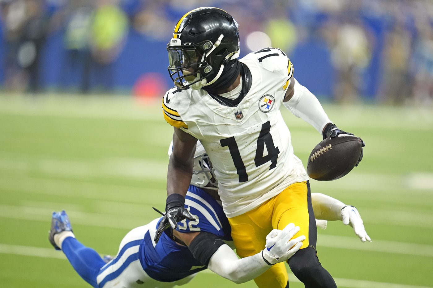 Steelers' promising start hits a speedbump in a mistake-filled loss at Indianapolis | iNFOnews.ca Steelers' promising start hits a speedbump in a mistake-filled loss at Indianapolis | iNFOnews.ca