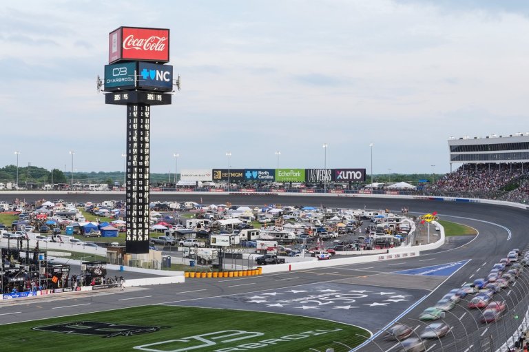 Daniel Suarez captures emotional Coca-Cola 600 after NASCAR honors the late Kyle Busch | iNFOnews.ca