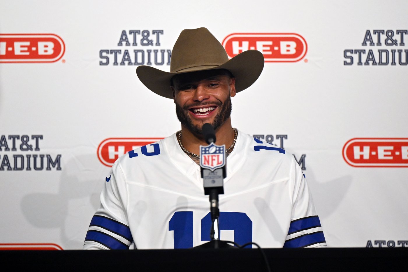 Dak Prescott has all the passing records for the Cowboys, so now the sole focus is victories | iNFOnews.ca