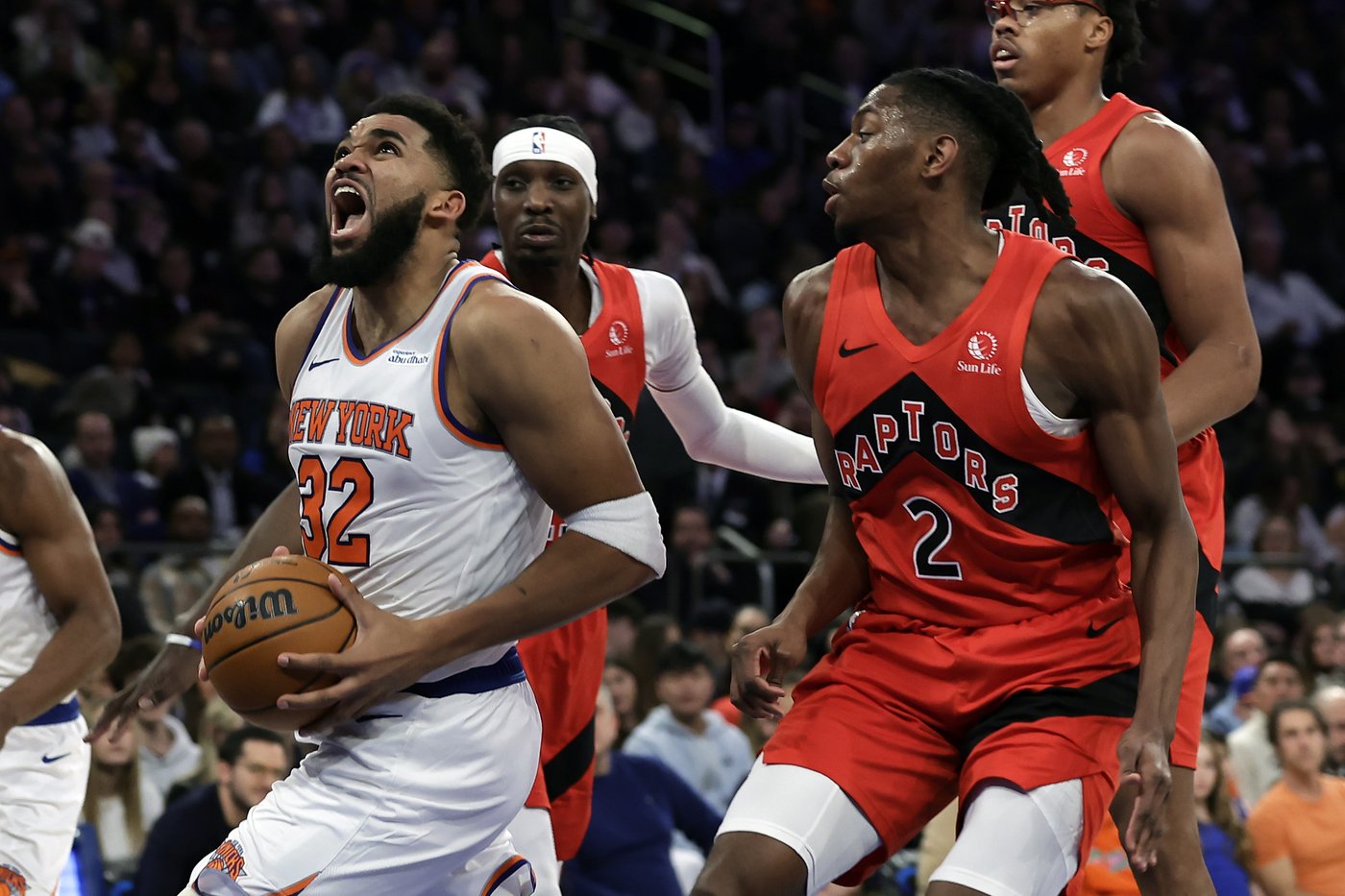 Towns, Anunoby each score 31 points as Knicks whip reeling Raptors 139-125 | iNFOnews.ca