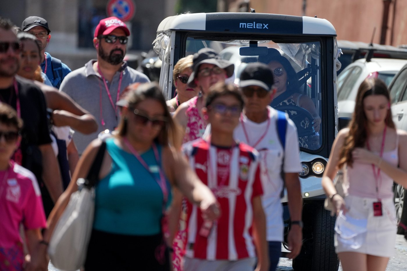 Rome mounts a crackdown on golf carts that are increasingly popular with tourists | iNwheels