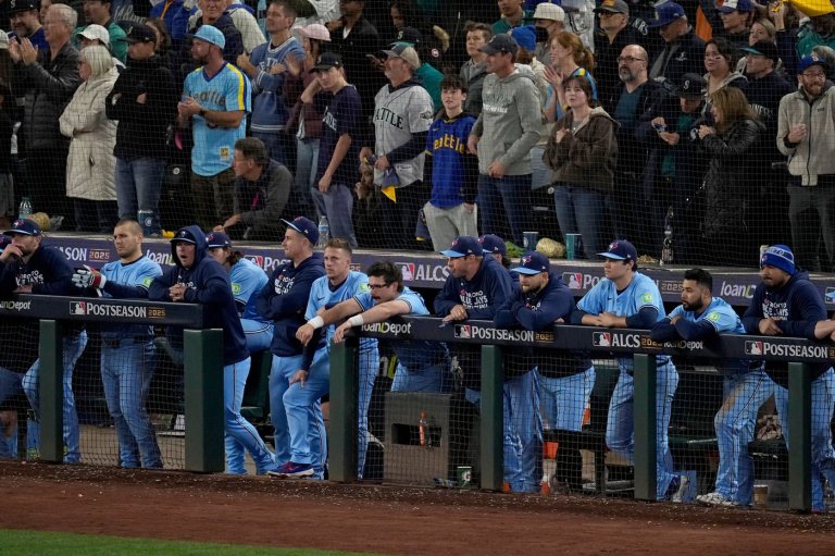 Jays head home needing win in Game 6 on Sunday to stay alive in ALCS | iNFOnews.ca