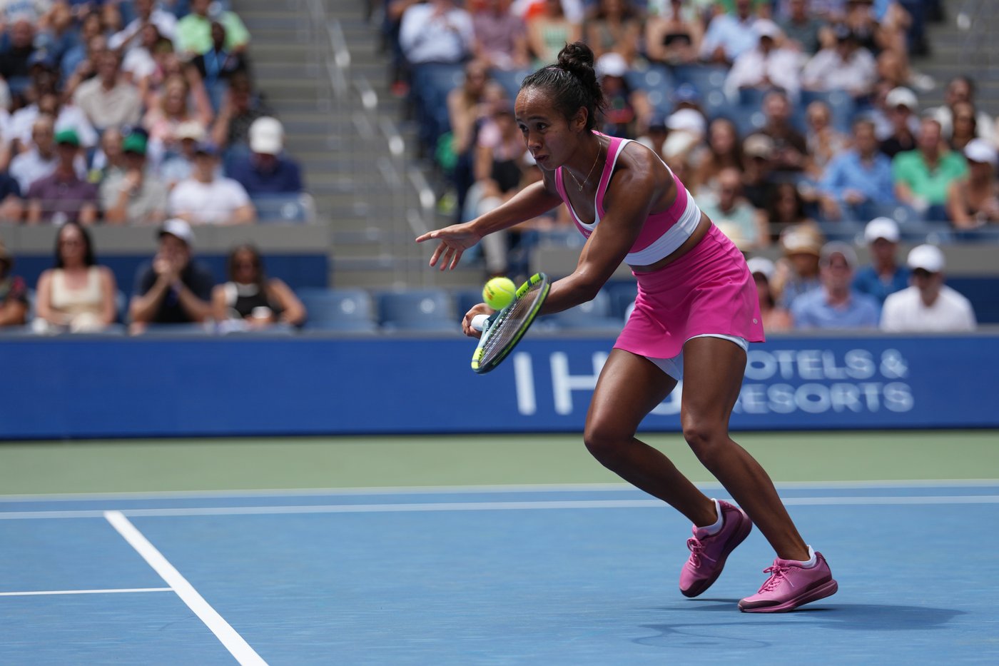 Fernandez advances to second round at Singapore with win over Okamura | iNFOnews.ca Fernandez advances to second round at Singapore with win over Okamura | iNFOnews.ca