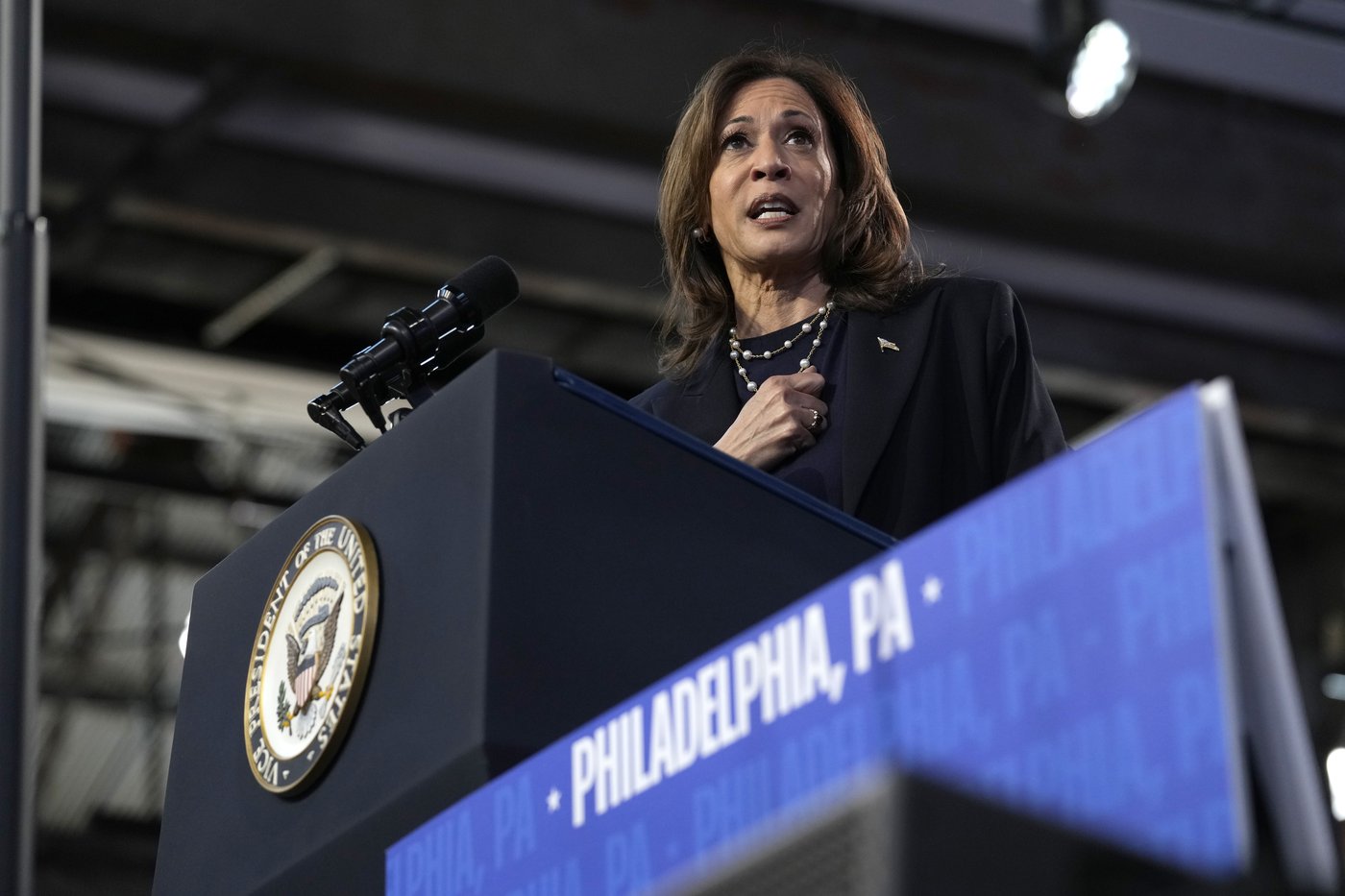 Here's what to watch in the final full week of the presidential campaign | iNFOnews.ca