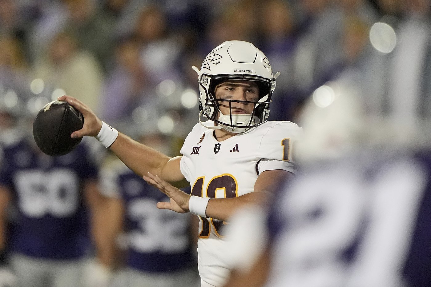 Arizona State holds on to beat No. 20 Kansas State 24-14 and remain in the Big 12 title picture | iNFOnews.ca