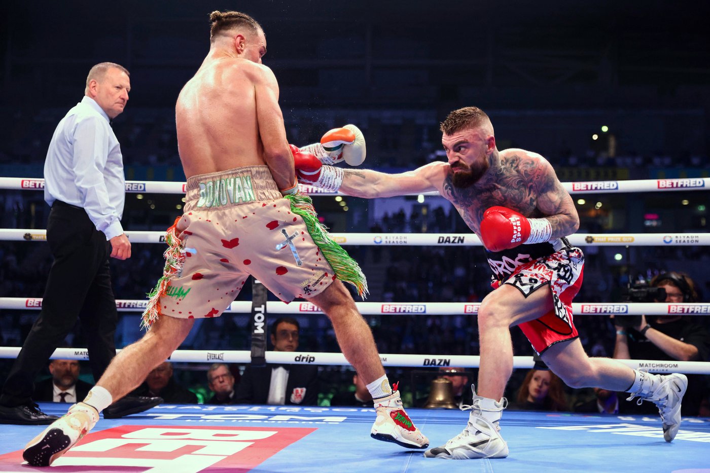 Lewis Crocker beats Paddy Donovan by split decision to become IBF world welterweight champion | iNFOnews.ca