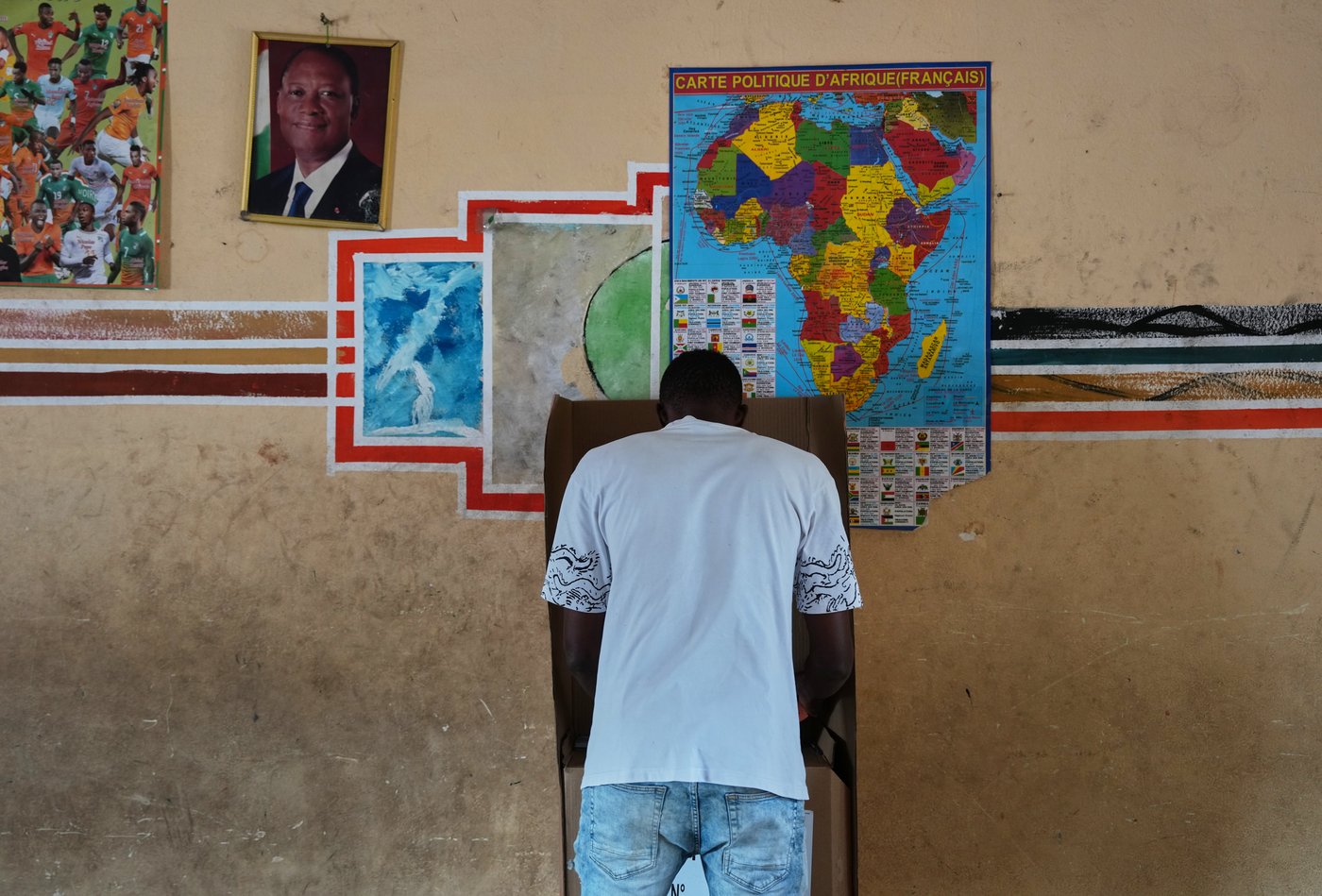 Photos from Ivory Coast’s presidential election as 83-year-old incumbent seeks fourth term | iNFOnews.ca