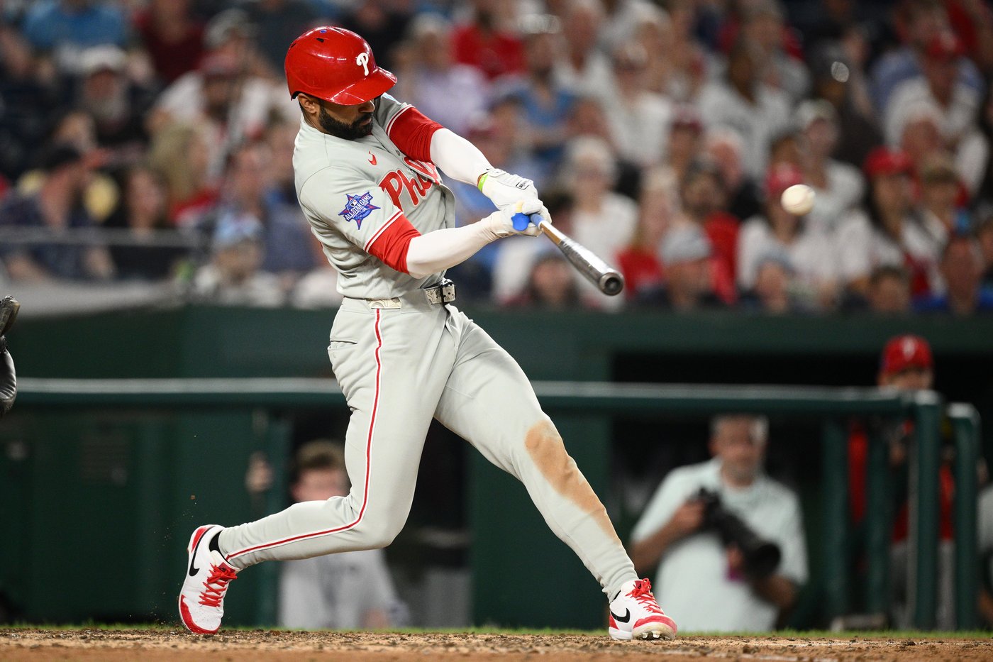 Derek Hill robs Juan Soto with dazzling catch to make another big impression on Phillies | iNFOnews.ca Derek Hill robs Juan Soto with dazzling catch to make another big impression on Phillies | iNFOnews.ca