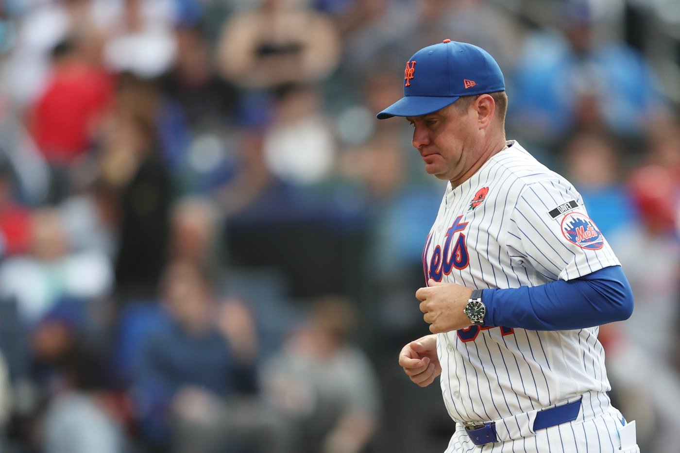 McLean hit hard, Taylor hurt and likely headed to IL as Mets drop 10 games under .500 | iNFOnews.ca