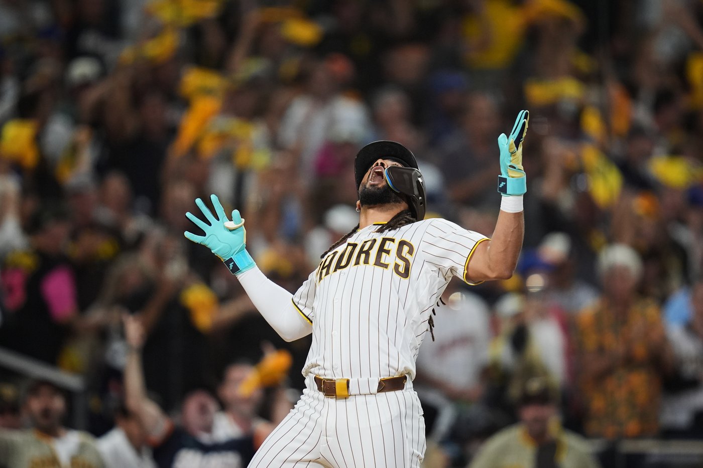 Padres rout Cubs 8-0 in emphatic Wild Card opener with Tatis' leadoff homer, King's no-hit bid | iNFOnews.ca Padres rout Cubs 8-0 in emphatic Wild Card opener with Tatis' leadoff homer, King's no-hit bid | iNFOnews.ca