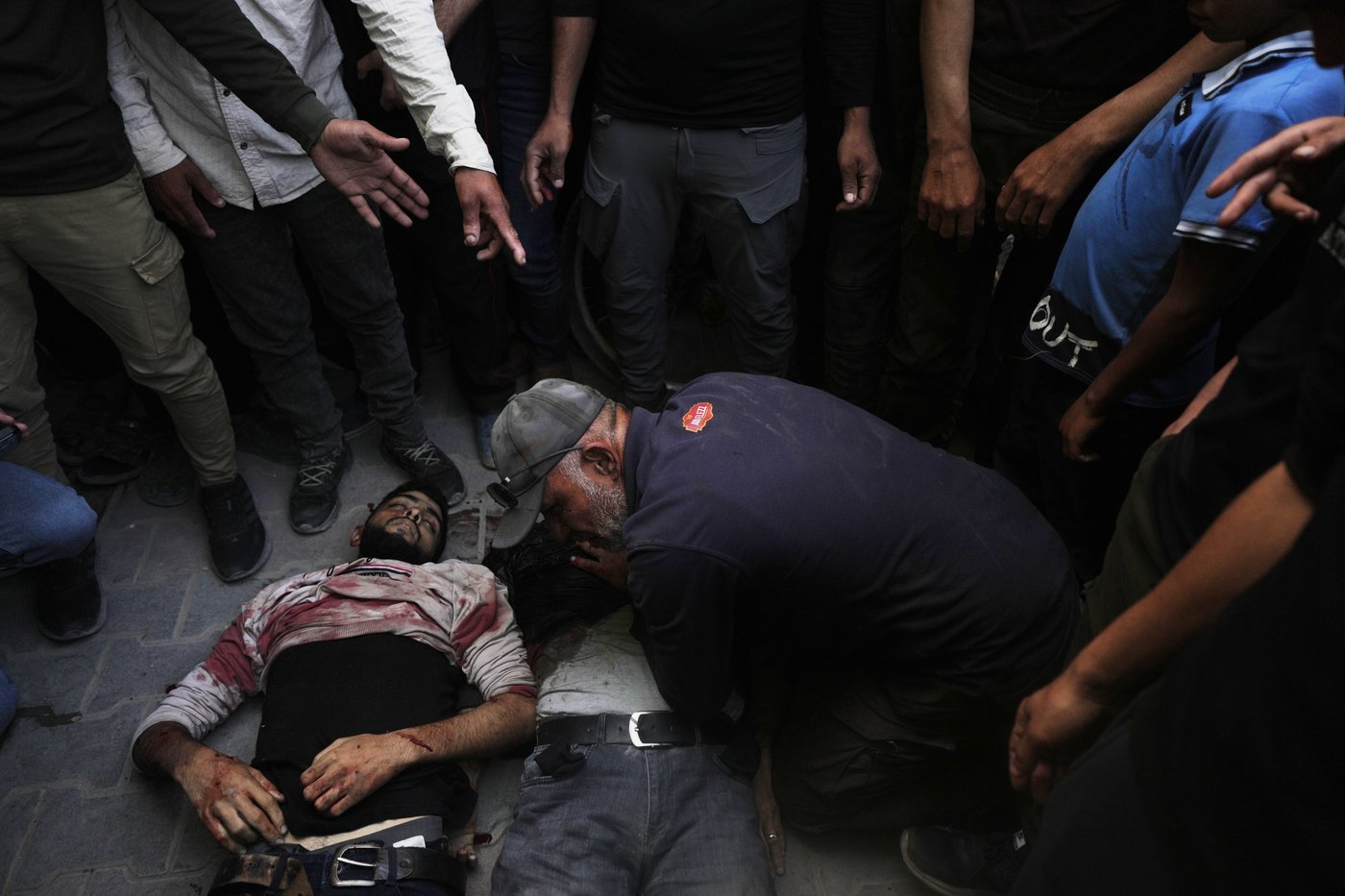 Young Palestinian artists in Gaza exhibit their impressions of war as a fragile ceasefire holds | iNFOnews.ca Young Palestinian artists in Gaza exhibit their impressions of war as a fragile ceasefire holds | iNFOnews.ca