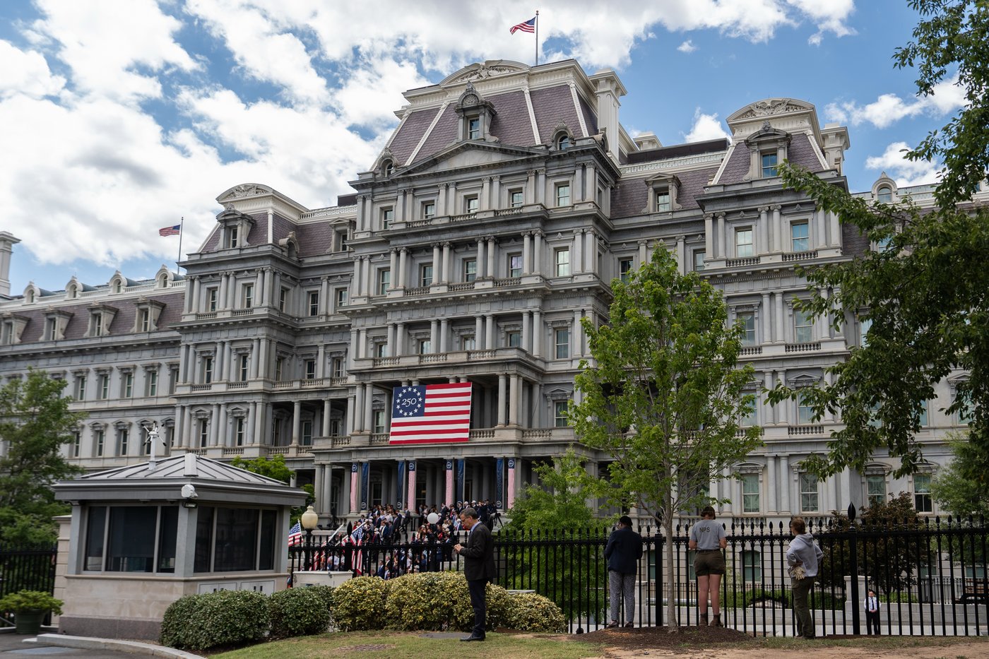 Judge rules paint tests on Eisenhower Building can proceed, advancing Trump's makeover plans for now | iNFOnews.ca Judge rules paint tests on Eisenhower Building can proceed, advancing Trump's makeover plans for now | iNFOnews.ca