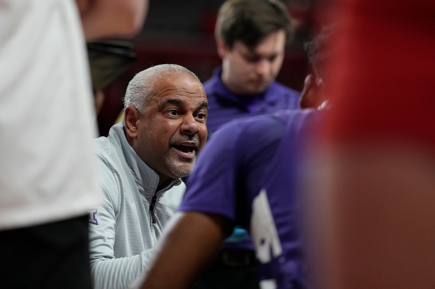 Kansas State fires basketball coach Jerome Tang, days after fans wore bags over heads | iNFOnews.ca