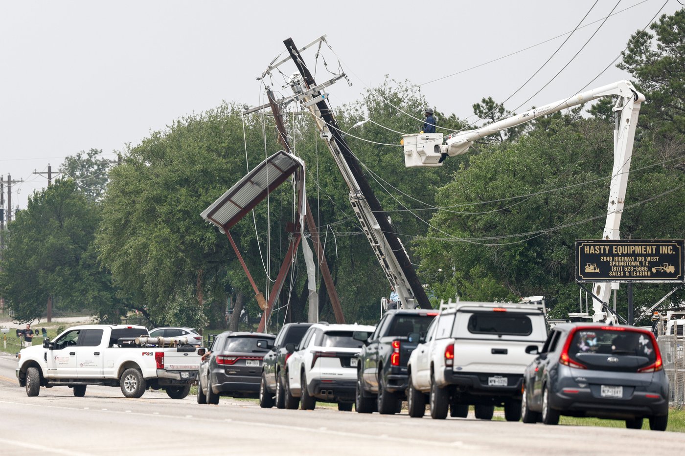 Fast-moving storms batter the Midwest, flooding streets and stranding commuters | iNFOnews.ca Fast-moving storms batter the Midwest, flooding streets and stranding commuters | iNFOnews.ca