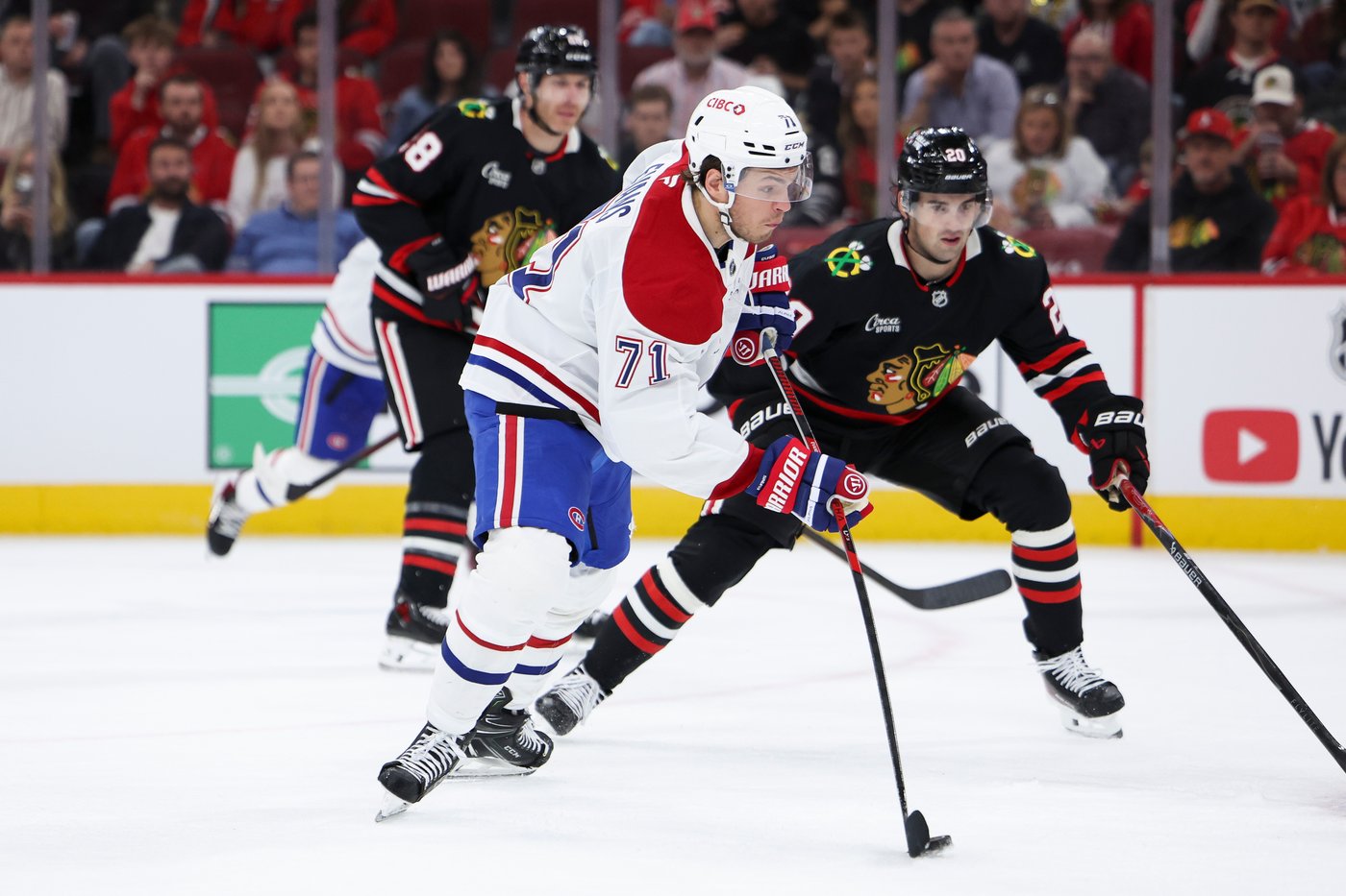 Evans scores twice as Canadiens roll past Blackhawks 4-1 | iNFOnews.ca