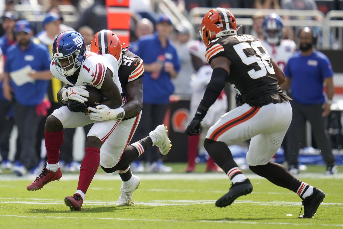 Browns DE Alex Wright having season-ending triceps surgery. Loss a blow to Cleveland's D-line depth | iNFOnews.ca Browns DE Alex Wright having season-ending triceps surgery. Loss a blow to Cleveland's D-line depth | iNFOnews.ca