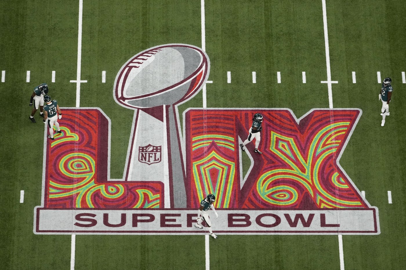 The Latest: Eagles spoil Chiefs' three-peat bid, win Super Bowl 40-22 | iNFOnews.ca