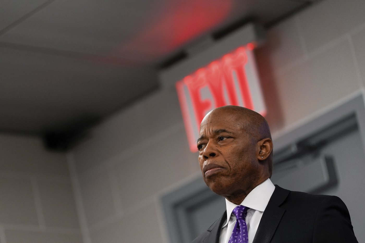 New York governor won't remove NYC mayor, for now, but plans to increase oversight of City Hall | iNFOnews.ca