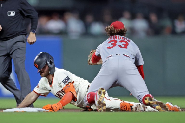 Cardinals eliminated from playoff contention following 4-3 loss to Giants | iNFOnews.ca