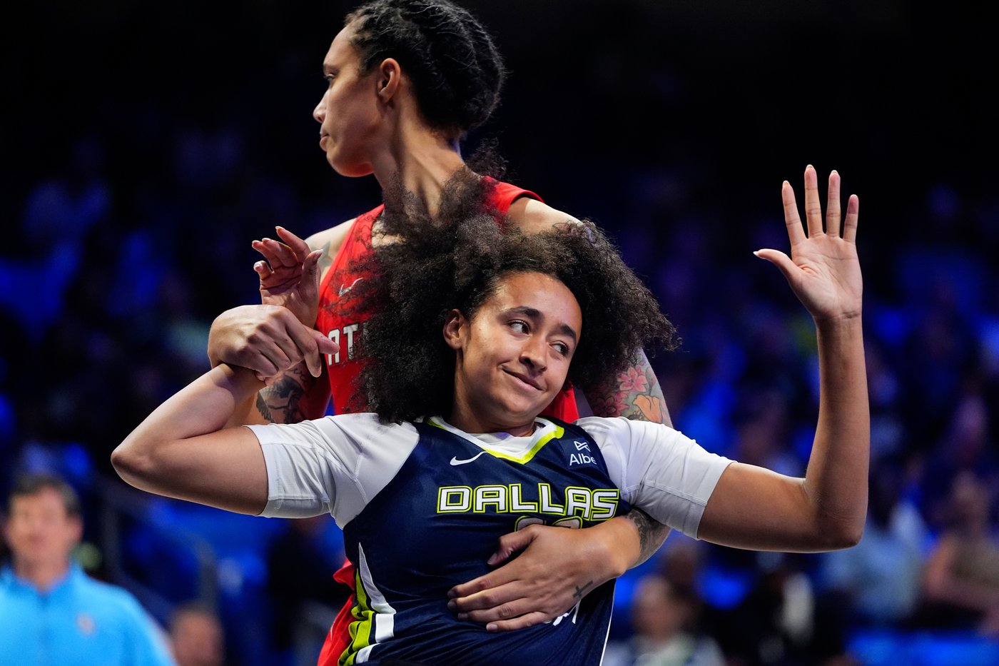 Hillmon hits tiebreaking 3 with 2.6 seconds left, scores career-high 21 points as Dream beat Wings | iNFOnews.ca