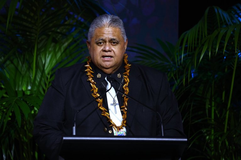 Samoa prime minister apologizes for Nazi gesture and saying 'Heil Hitler' in 2007 video | iNFOnews.ca