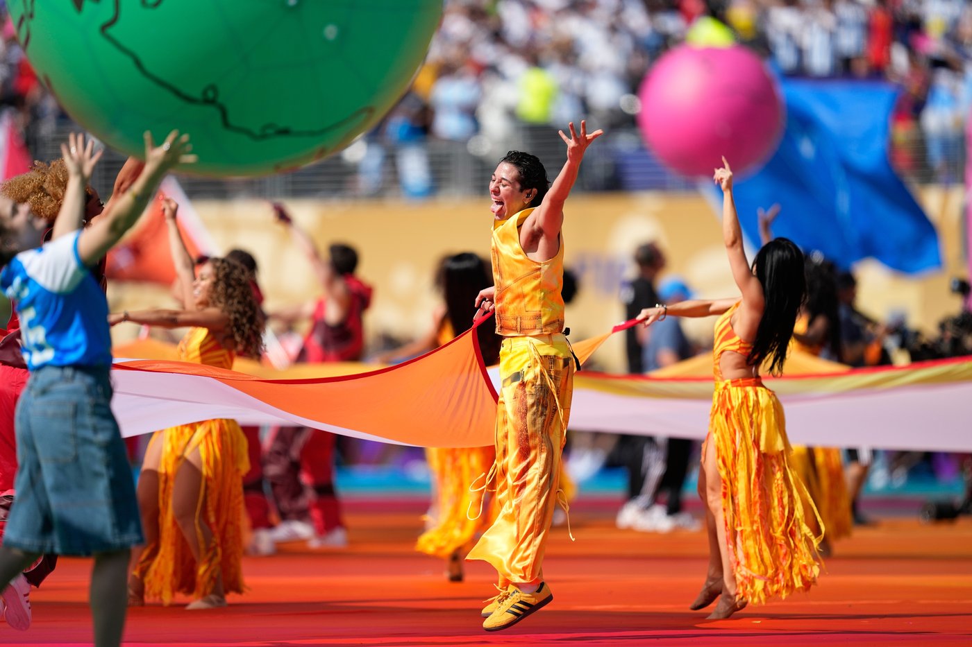Performers take to the stage at the World Cup final, in photos | iNFOnews.ca