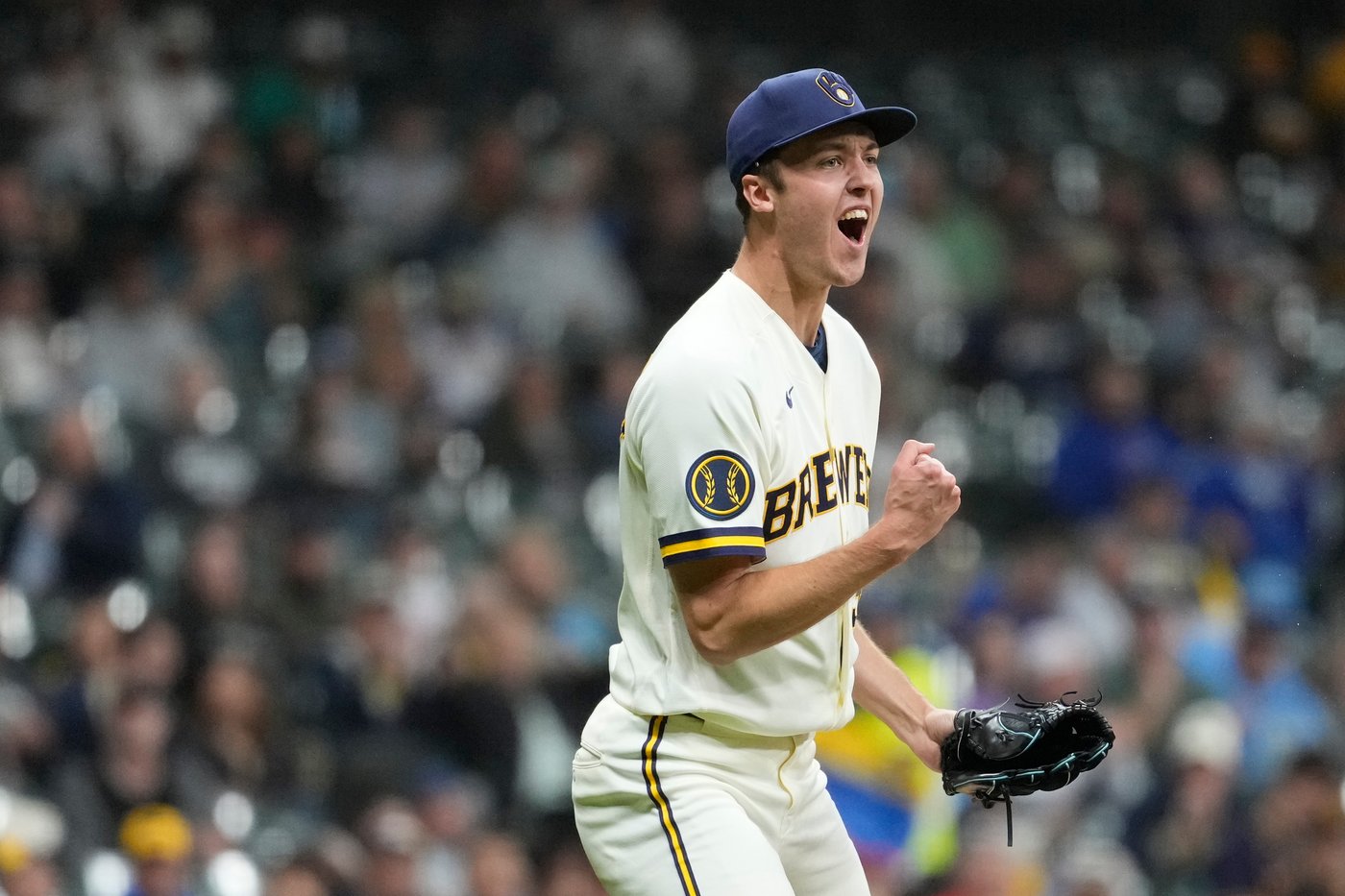 Sheets' 3-run homer in 9th lifts Padres over Brewers 3-1 after another Misiorowski scoreless outing | iNFOnews.ca Sheets' 3-run homer in 9th lifts Padres over Brewers 3-1 after another Misiorowski scoreless outing | iNFOnews.ca