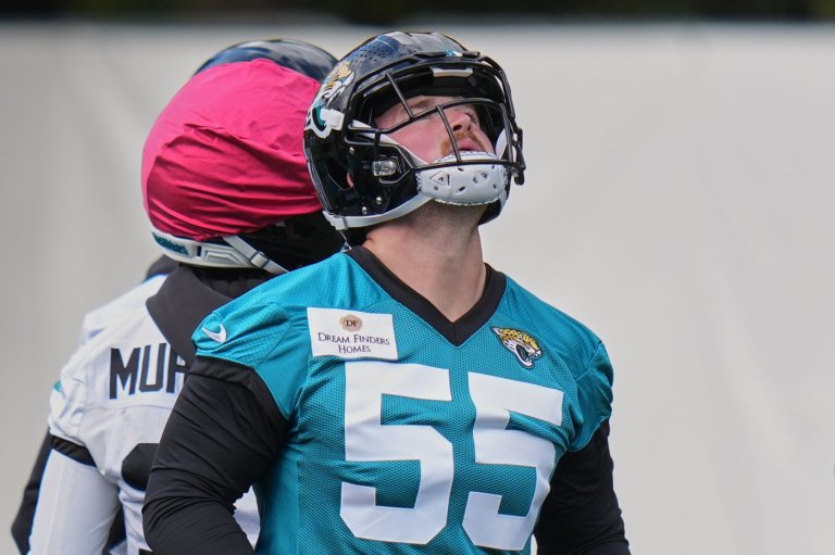 Long snapper cuts short camping trip and locates passport to sign with Jaguars in London | iNFOnews.ca
