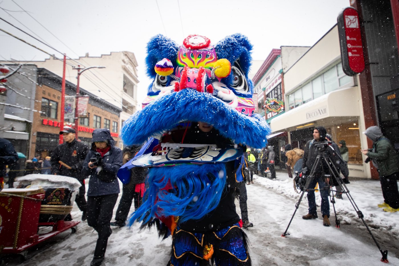 How three sisters honour mother's legacy at Vancouver's Lunar New Year parade | iNFOnews.ca How three sisters honour mother's legacy at Vancouver's Lunar New Year parade | iNFOnews.ca
