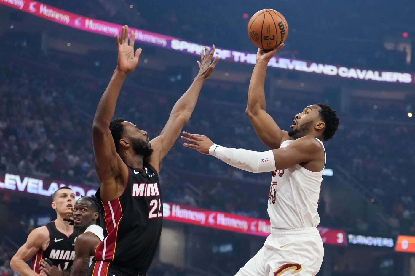 Norman Powell scores 18, Heat use balanced attack to down Cavs 120-103 and snap 5-game skid | iNFOnews.ca Norman Powell scores 18, Heat use balanced attack to down Cavs 120-103 and snap 5-game skid | iNFOnews.ca