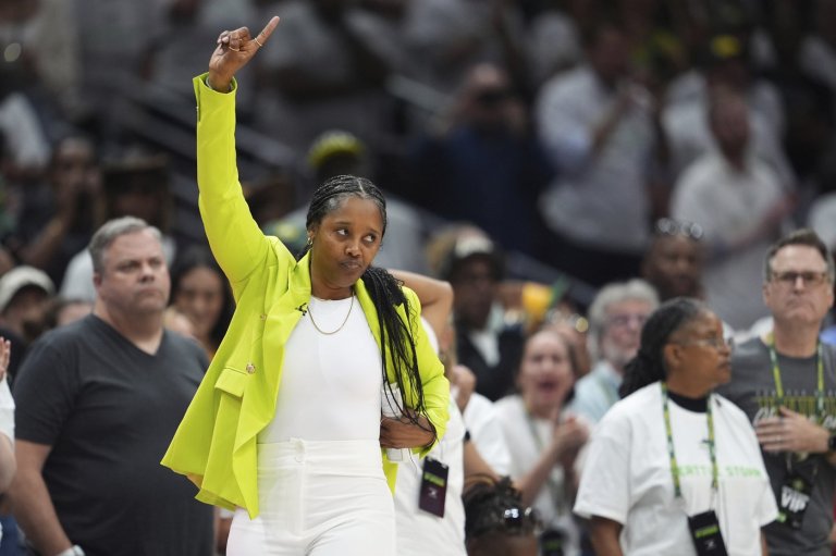 Seattle Storm announce that Noelle Quinn will not return as coach | iNFOnews.ca